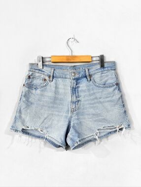 AMERICAN EAGLE OUTFITTERS Light Wash High Rise Distressed Relaxed Short